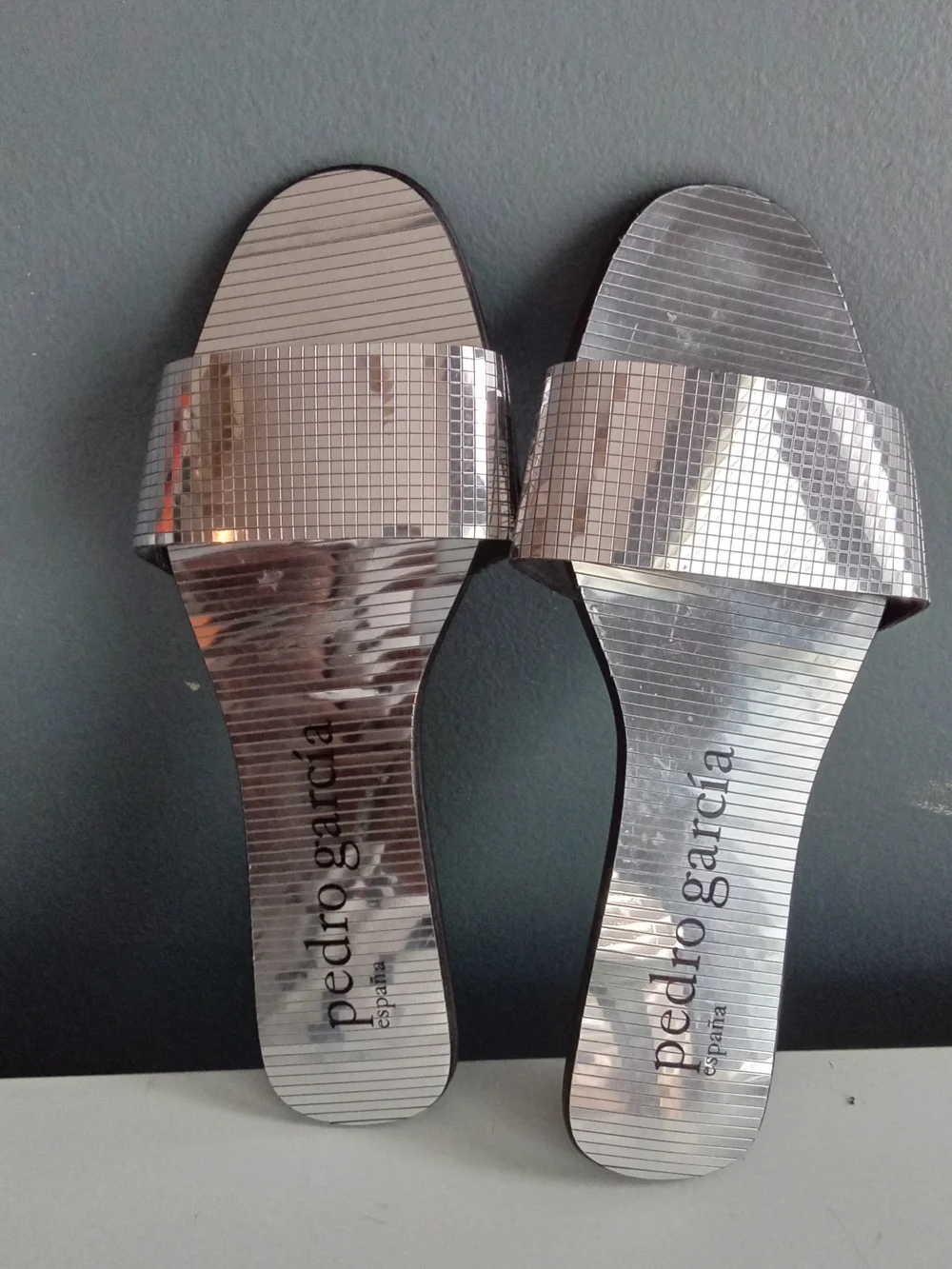 Pedro Garcia Silver Metallic Grid‎ Slide Sandals Made in Spain Size 38.5